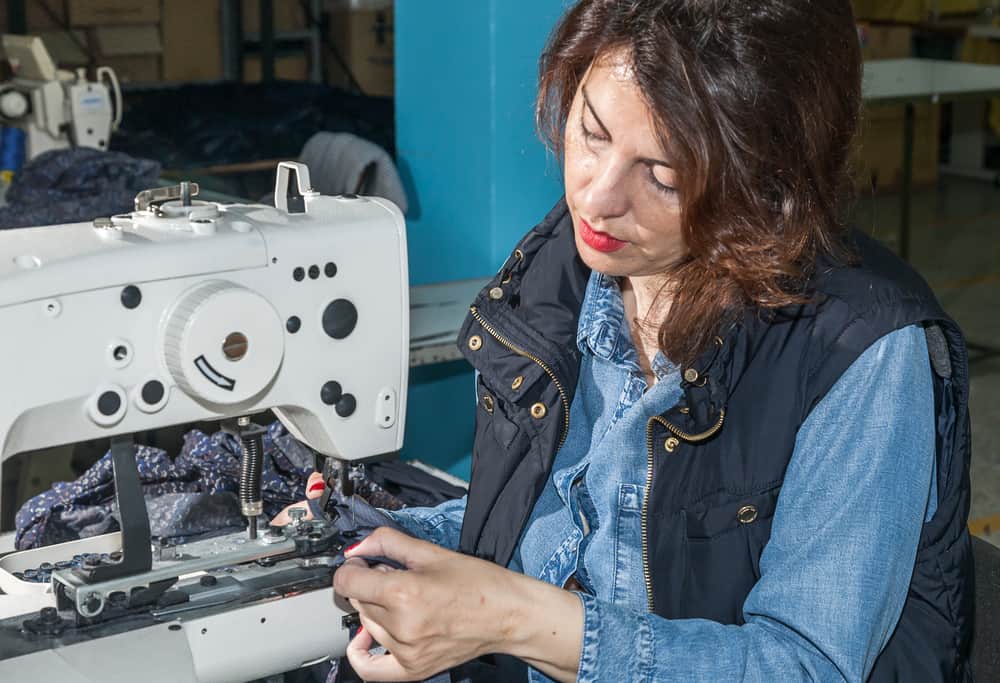 Find The Best Heavy Duty Sewing Machine For You She Likes to Sew
